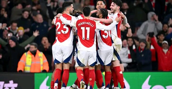 Arsenal Demolish Man City 5-1, Keep Title Hopes Alive