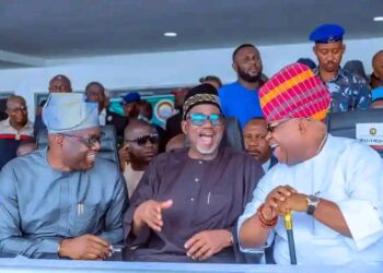 Osun LG Polls: Makinde Warns APC as Adeleke Swears in Chairmen