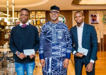 Ogun Governor Rewards UNILAG’s Top Graduates with N20m, Education Ambassador Roles
