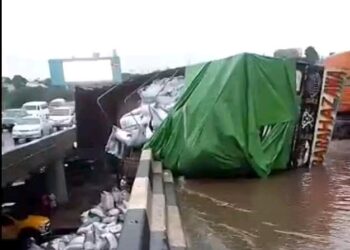 Four Injured as Vehicle Plunges Off Otedola Bridge