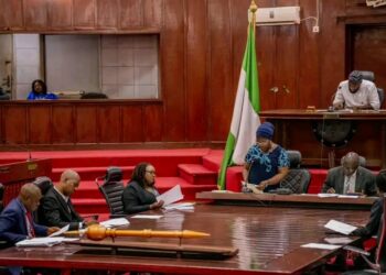 Oyo Assembly Moves to Ban Mobile Phones in Secondary Schools