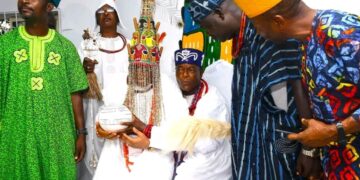 Owa of Ijesaland Moves to Palace After Coronation Rites