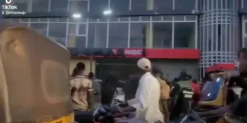 Tension in Ibadan as Furious Victims Ransack CBEX Office