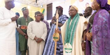 Ogun West Senator, Yayi, Gifts Bus, Funds to TAMPAN