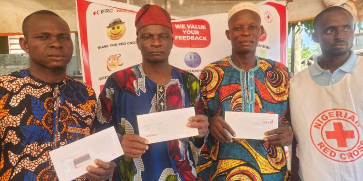 Red Cross Distributes Cash Aid to 500 Flood Victims in Ogun