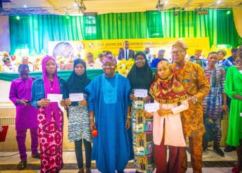 Senator Adeola Distributes N269.6m in Bursaries, Scholarships, Laptops to Ogun Students