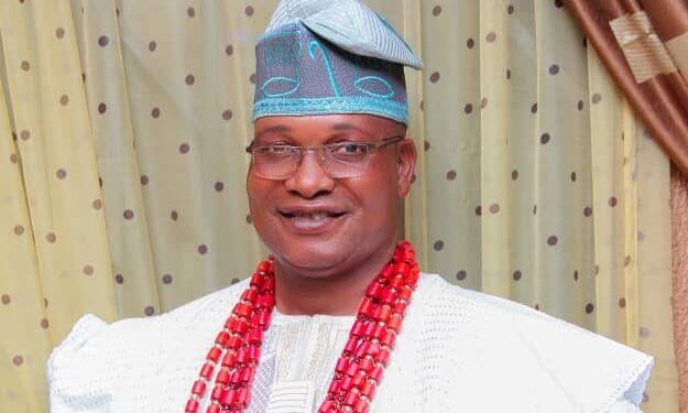 Senator Adeola Condoles Olu of Imasayi Over Father’s Death