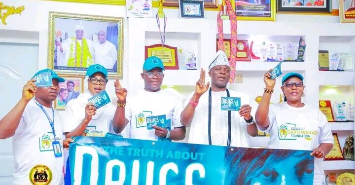 Oba Makama Lauds Dapo Wahab Foundation, Urges NDLEA Chairman’s Support