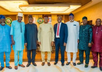 Political Realignment in Ogun as PDP, APM Leaders Move to APC