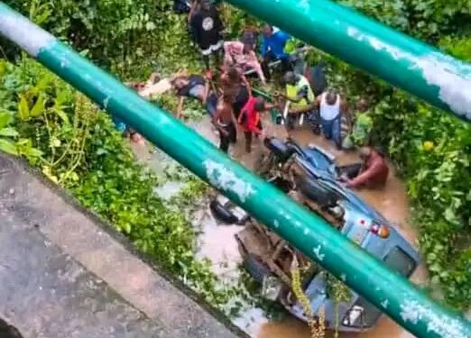 10 Dead, 3 Injured as Bus Plunges Off Bridge in Ogun