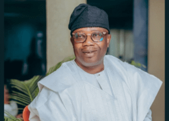 I Can’t Survive on N20,000, Ondo Senator’s Aide Resigns