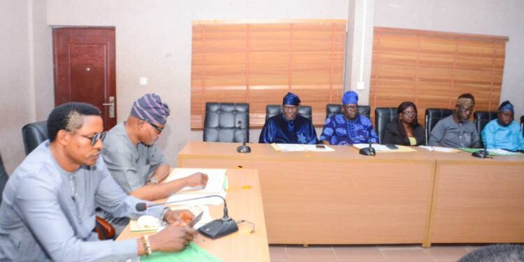 Ogun Lawmakers Query Works Ministry Over Road Project Execution