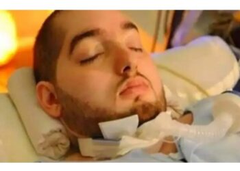 After 20 Years in Coma, Saudi Prince Al-Waleed, Dies At 36