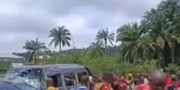 Mother, Child Crushed to Death as Trailer Rams Bus in Anambra
