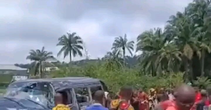 Mother, Child Crushed to Death as Trailer Rams Bus in Anambra