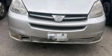 Driver Abandons Car Loaded With Cannabis in Lagos