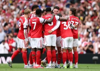 Saka, Odegaard injured as Arsenal thrash Leeds 5-0