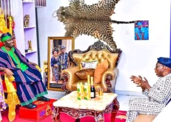 Obasanjo Visits Alaafin as Dispute With Ooni of Ife Deepens