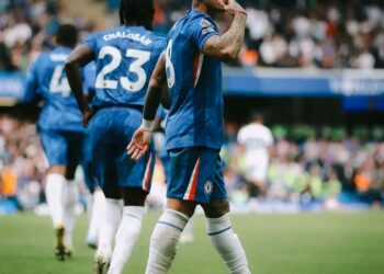 Pedro, Fernandez Goals Seal Chelsea Win in Heated VAR-Laden Clash