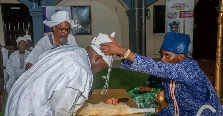 Olowu Crowns Oba Adediran Oluseyi as Towulade of Akinale