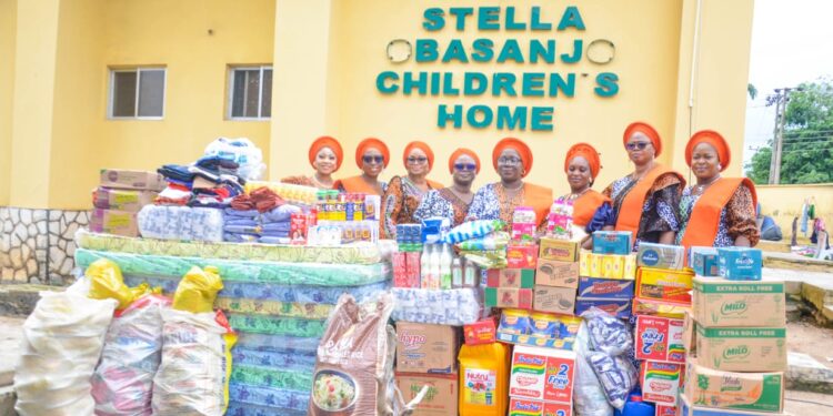 Wives of Ogun Assembly Members Visit Orphanage, Donate Relief Items