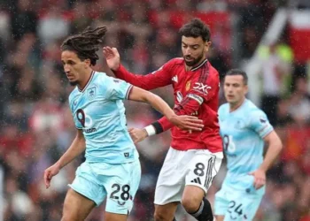 Fernandes’ Late Penalty Secures Dramatic Win for Man Utd Against Burnley