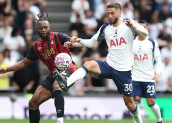 Tottenham’s Unbeaten Run Ends as Bournemouth Snatch 1-0 Win