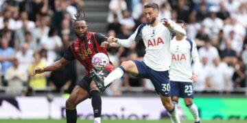 Tottenham’s Unbeaten Run Ends as Bournemouth Snatch 1-0 Win