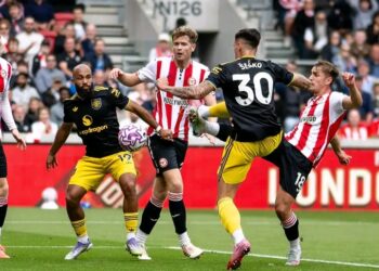 Brentford sink Manchester United 3–1, pile more pressure on Amorim