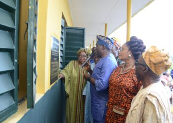Ogun Deputy Speaker, Ajayi Revives 70-Year-Old Market, Commissions Classrooms, Solar Lights in Yewa South