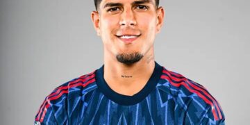 Arsenal secure Bundesliga winner Piero Hincapie on loan deal