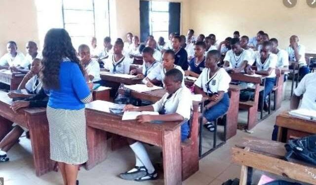 Ogun Govt Enforces 6-Year Textbook Policy, Bans Extravagant Graduation Parties