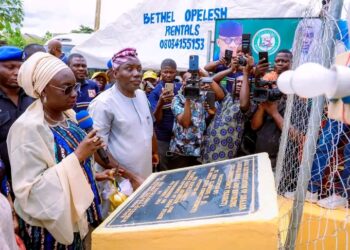 Ogun Governor Hails Elemide’s Projects, Promises Road Upgrade in Odeda