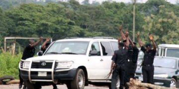 Police checkpoints on Idiroko–Owode road now 52, lawmakers raise alarm