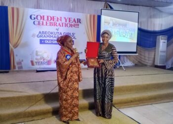 Abiodun Commends AGGS Old Girls for Championing Education in Ogun