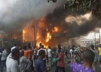 48 shops destroyed as fire guts Market in Lagos