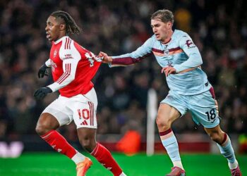 Arsenal extend unbeaten run as Merino, Saka sink Brentford