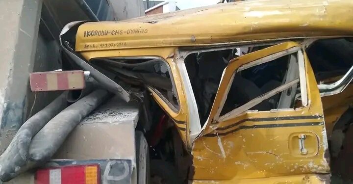 Two Dead, Three Injured In Lagos Auto Crash