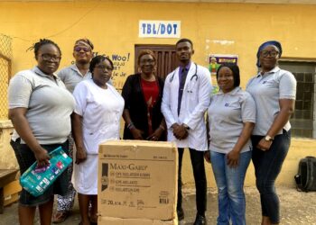 Ibadan Health Centres Benefit As Rolan Foundation Distributes 1,000 Isolation Gowns