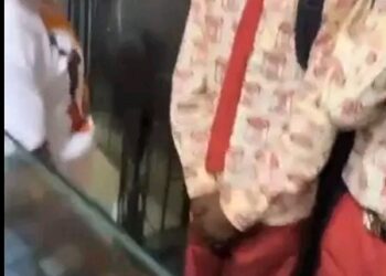 Fake Alert Scam: Two Schoolboys Arrested While Trying to Buy iPhone 17 Pro Max