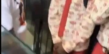 Fake Alert Scam: Two Schoolboys Arrested While Trying to Buy iPhone 17 Pro Max