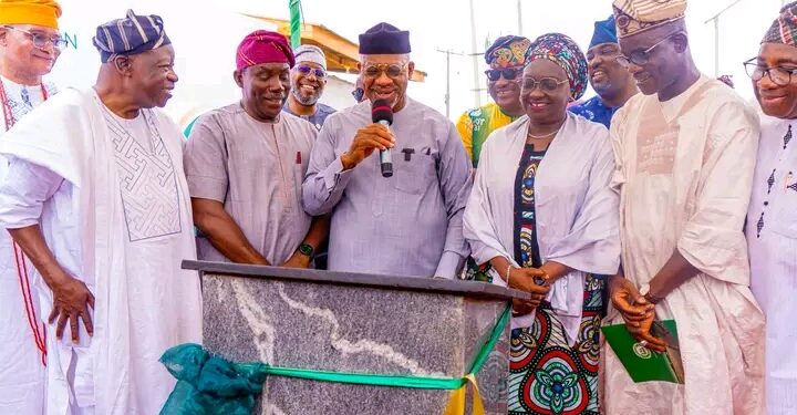 Abiodun commissions Laderin Wole Soyinka Train Station Road