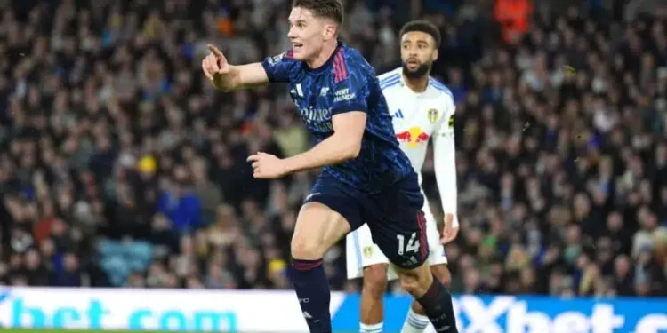 Arsenal Humble Leeds 4–0, Tighten Grip on Premier League Race