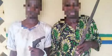 Ogun Police Arrest Father, Son, Three Others Over Firearms, Phone Theft