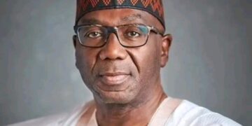Kwara Governor reshuffles cabinet, relieves aides of appointments