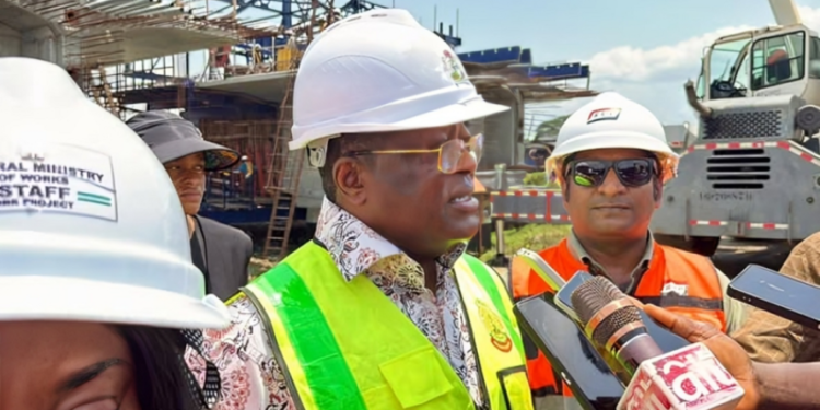 FG stops work on Ibadan-Ife-Ilesa road, questions N2.8bn palliative certificate
