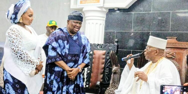 Senator Yayi Returns to Egba Roots, Vows to Transform Kemta, Ogun