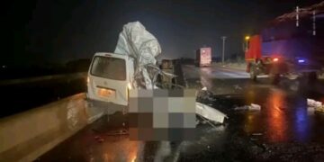 Ten Killed As Truck, Bus Collide On Lagos-Ibadan Expressway