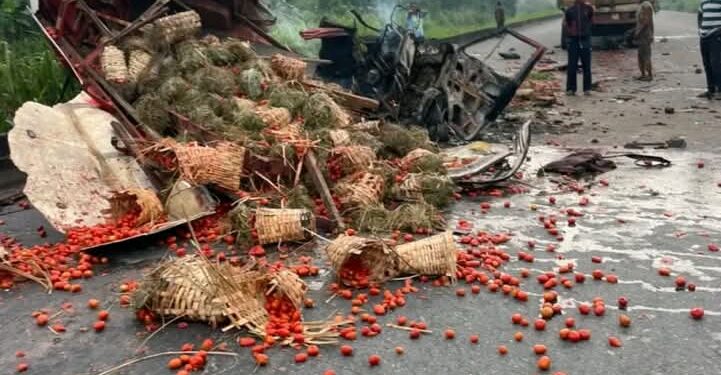 Two Die, Two Escape as Truck, Bus Collide on Ogun Expressway
