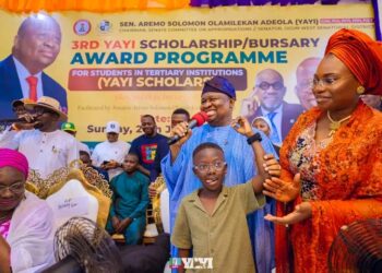 Yayi Rewards Seven-Year-Old Artist with ₦2.5m, Full University Scholarship